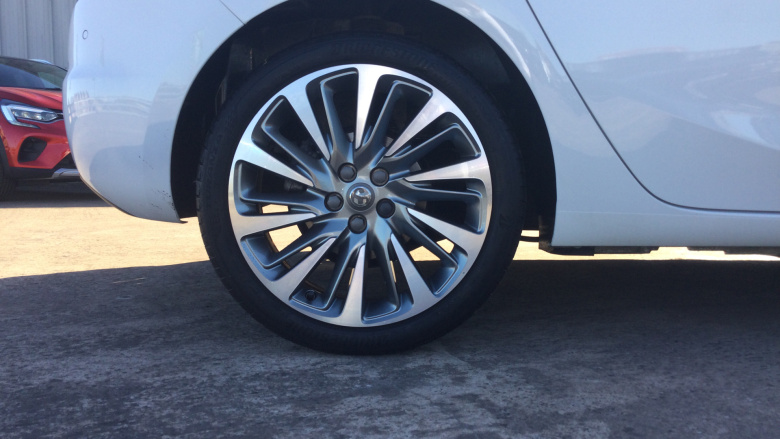 Vauxhall Astra 1.2 Turbo 145 Griffin Edition 5dr Petrol Hatchback